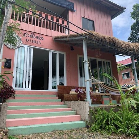 Dahlia Guesthouse Koh Rong Sanloem Exteriör bild